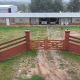 Vendo 3 Casas  1 Oficina Y Quincho C/ Pileta